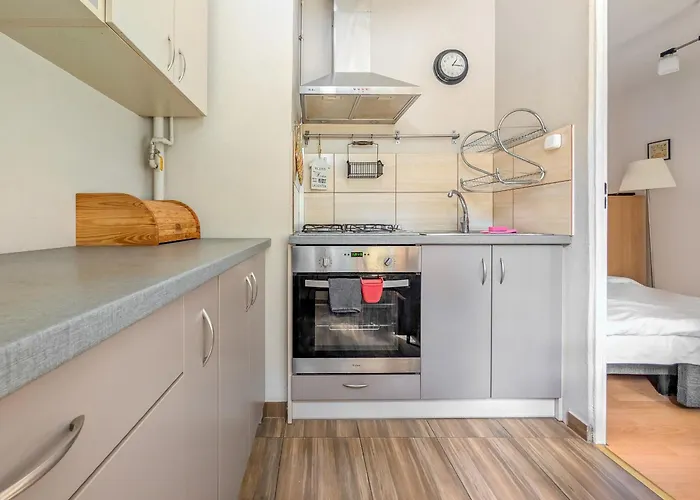 Pochyla Comfort By Bookinghost * Wroclaw