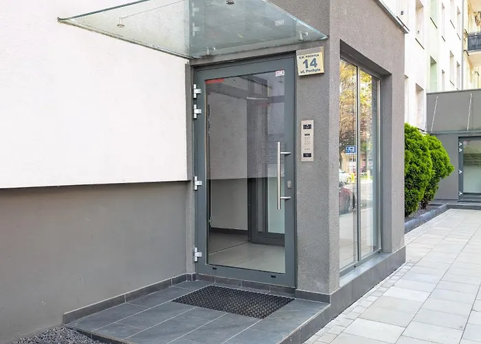 Pochyla Comfort By Bookinghost